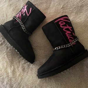 UGG Patricia Fields rare Black and hot pink chain 6